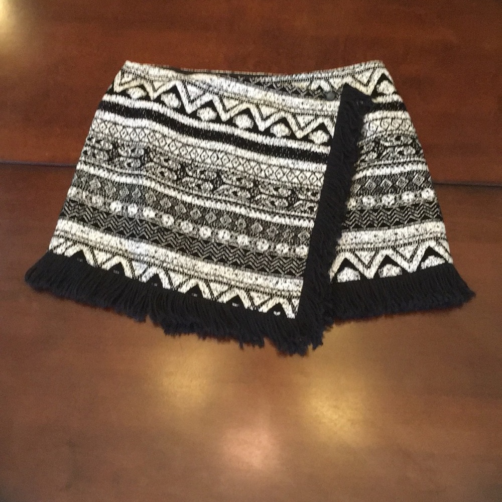 Black and white fringe skirt